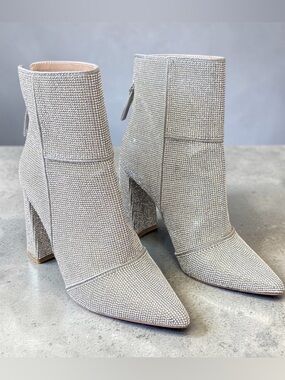 Steve Madden Noticed- R Rhinstones Zip Up Ankle Boots 8.5